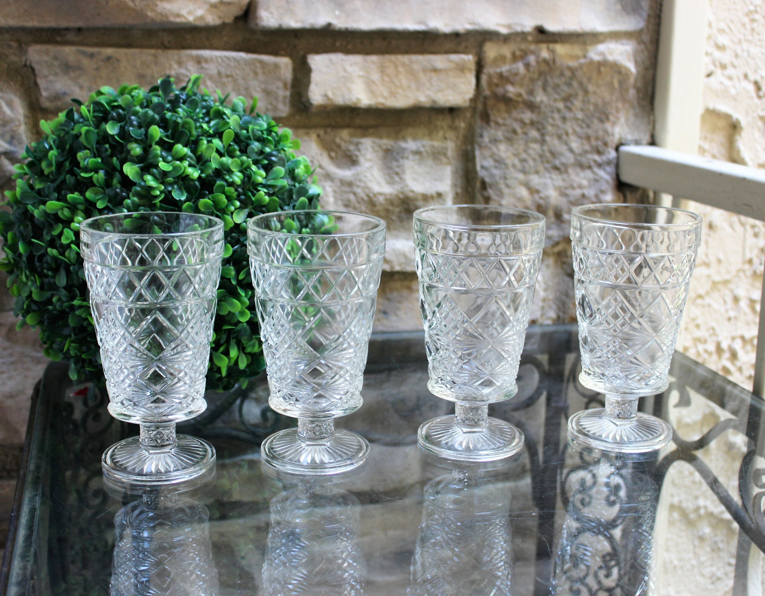 Set of 5 Big Top Peanut Butter Tall Stemmed Drinking Glasses 1950's Hazel  Atlas